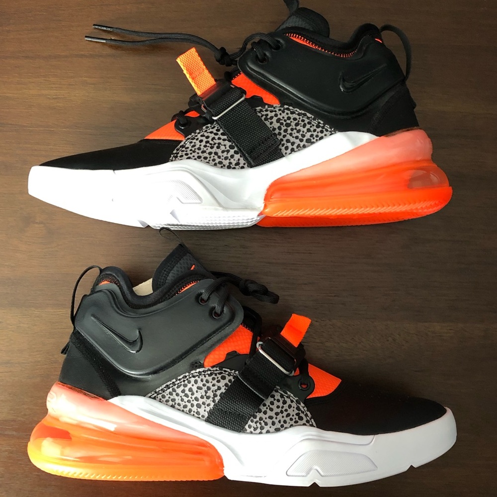Nike Air Force 270 Safari